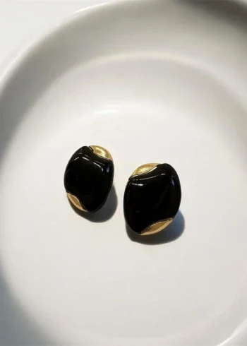 OPicoGirl - Brinco Dourado Resina Elegance - Preto