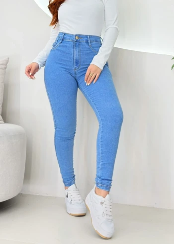 OPicoGirl – Calça Jeans Melinda Skinny Lavagem Azul Botão Prata com Zíper no Bolso Frontal (cópia) OPicoGirl - Calça Jeans Melinda Skinny Lavagem Azul Botão Prata com Zíper no Bolso Frontal (cópia)