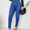 OPicoGirl - Calça Jeans Melinda Skinny Lavagem Azul com Cós Sobreposto e Botões Decorativos