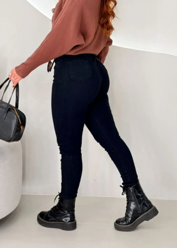 OPicoGirl - Calça Jeans Melinda Skinny Preta com Botão Preto