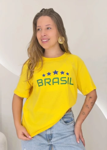 OPicoGirl – T-Shirt Brasil – Amarelo OPicoGirl - T-Shirt Brasil - Amarelo