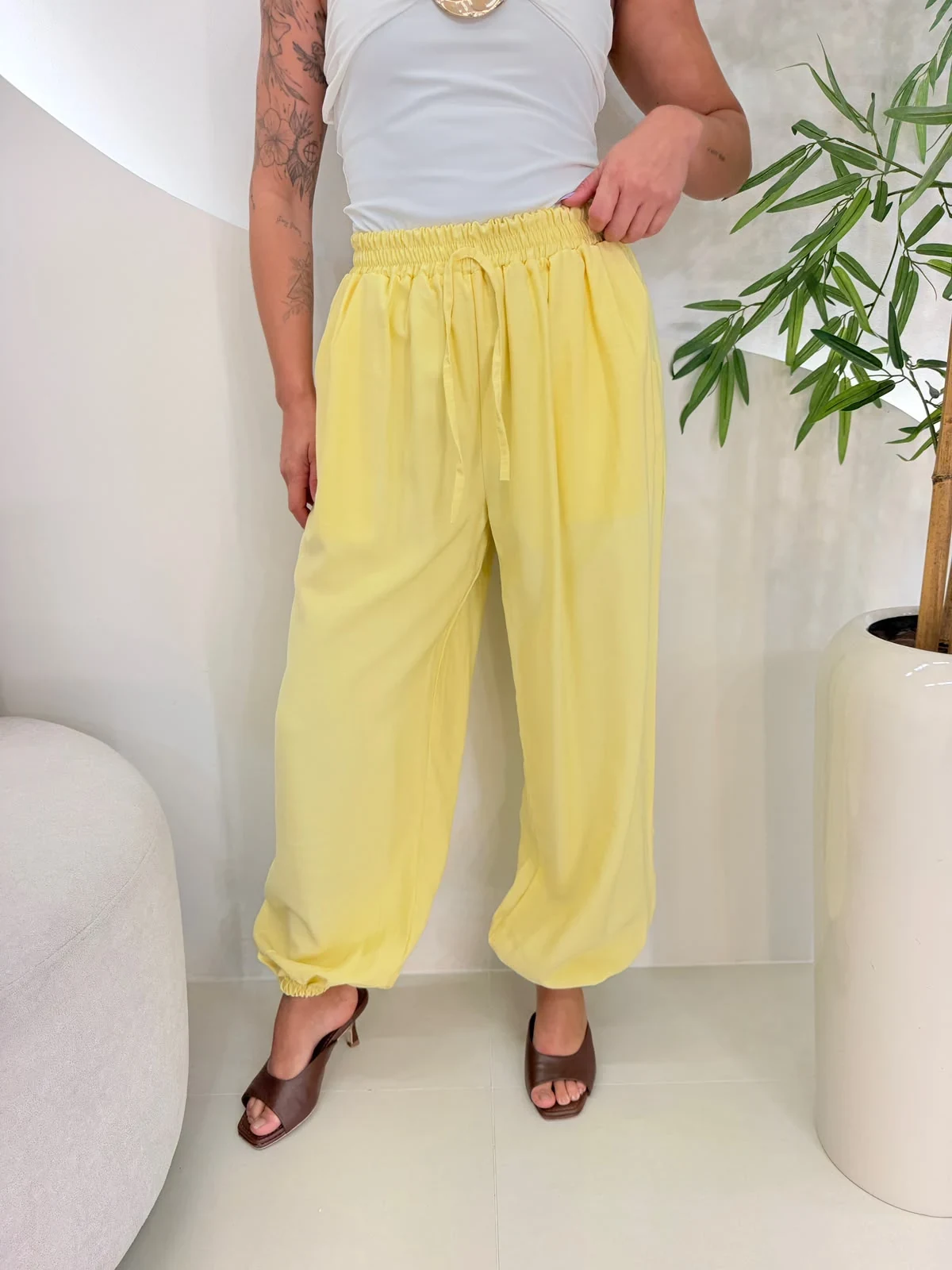 OPicoGirl – Calça Aladim – Preto (cópia) OPicoGirl - Calça Aladim - Preto (cópia)
