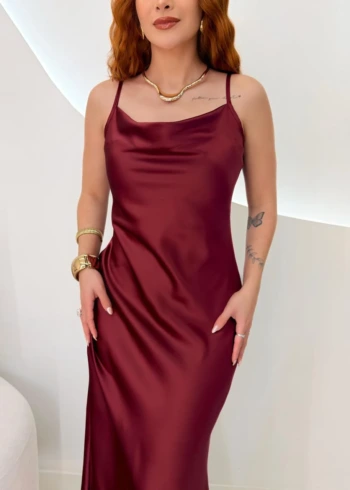 OPicoGirl – Vestido Longo Cetim – Preto OPicoGirl - Vestido Longo Cetim - Preto